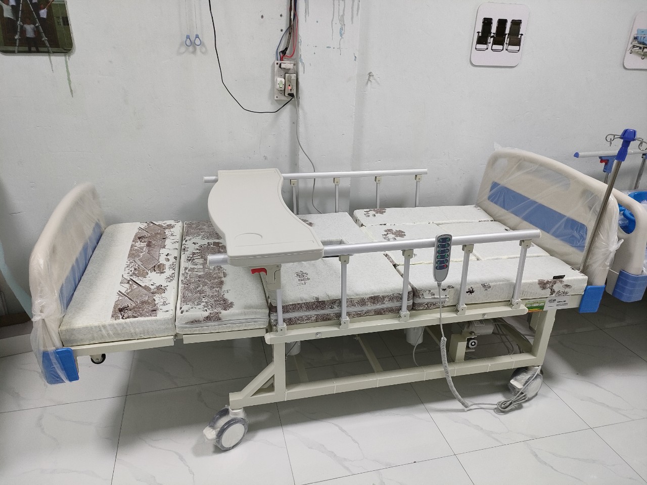 Giường y tế bệnh nhân